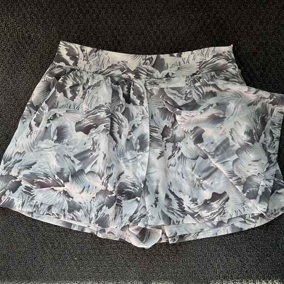 Printed skort - Picture 2 of 3